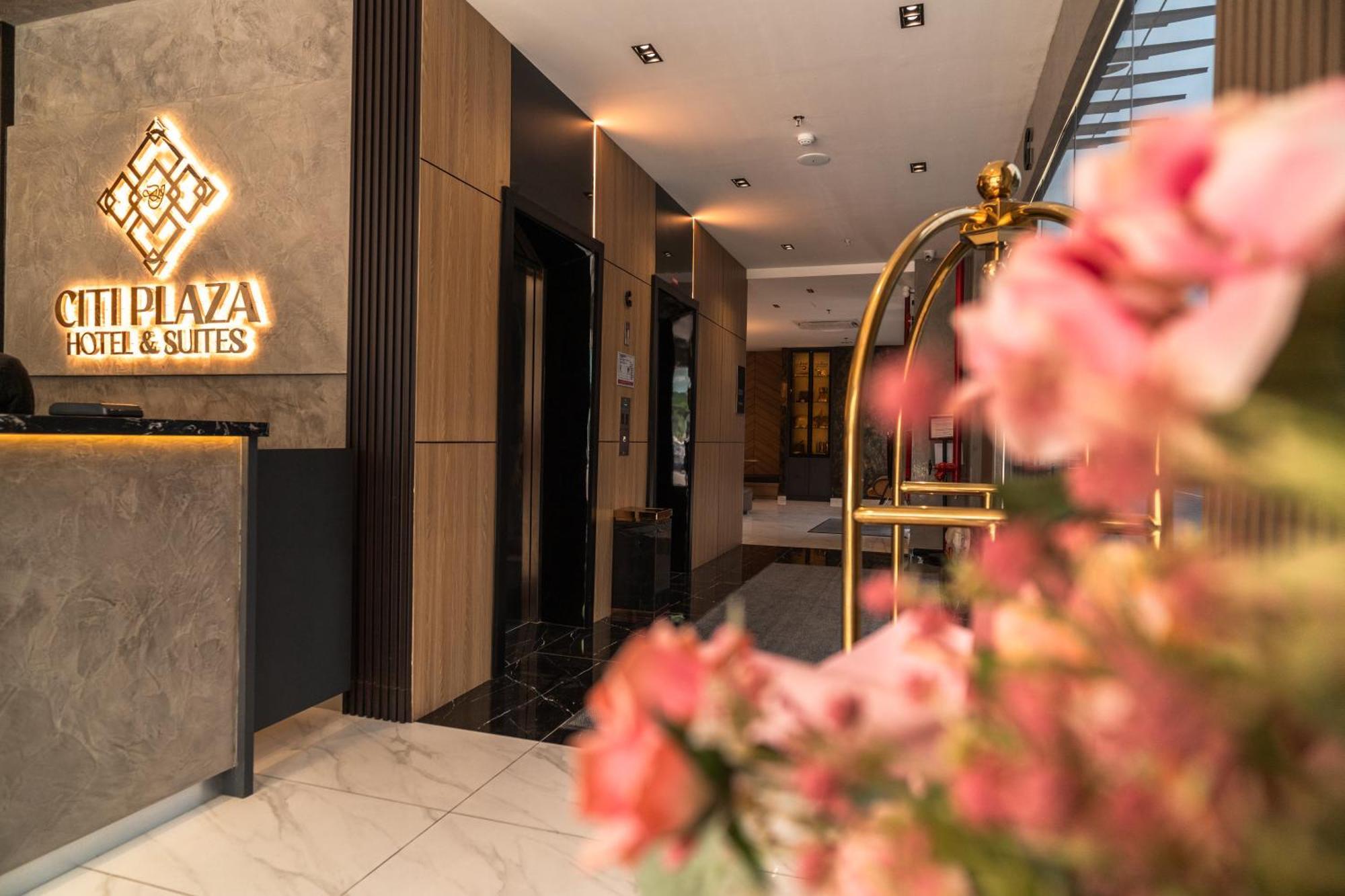 Hotel Dj Citi Plaza &